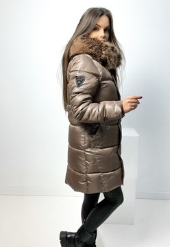 КОРОЛЕВСКОЕ ЗИМНЕЕ ПАЛЬТО С КАПЮШОНОМ И МЕХОМ L/40