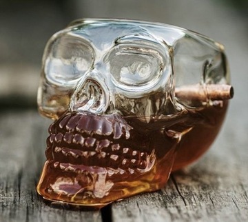 ПУЛЕНЕПРОНИЦАЕМЫЙ ГРАФИН С ЧЕРЕПОМ +2 СТАКАНА ВОДКИ