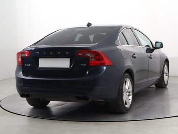 Volvo S60 II Sedan Facelifting 2.0 T5 DRIVE-E 245KM 2015 Volvo S60 T5, Automat, Skóra, Klima, Klimatronic, zdjęcie 4