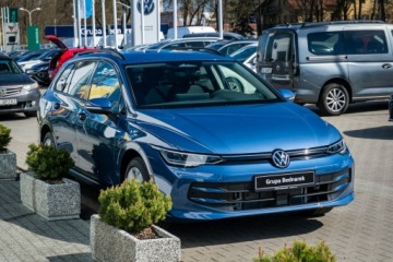 Volkswagen Golf VIII 2026 Volkswagen Golf Variant Life Plus 1.5 eTSI 116 KM, zdjęcie 4