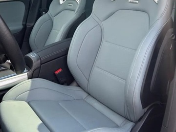 Mercedes GLA II Off-roader AMG Facelifting 2.0 35 306KM 2025 MERCEDES-BENZ GLA AMG 35 4-Matic Suv 2.0 (306KM) 2025, zdjęcie 4