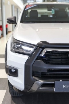Toyota Hilux VIII Podwójna kabina Facelifting 2.8 D-4D 204KM 2023 Toyota Hilux 2.8 D-4D Double Cab Invincible 4x4 aut 2.8 Diesel 204KM, zdjęcie 10