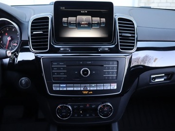 Mercedes GLS X166 Off-Tourer 4.7 500 455KM 2017 Mercedes GLS GLS 500 4MATIC, Salon Polska, zdjęcie 22