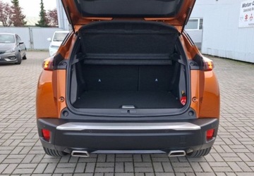 Peugeot 2008 II SUV 1.2 PureTech 130KM 2022 Peugeot 2008 1.2 PureTech Allure SS EAT8 1.2 Benzyna 130KM, zdjęcie 5