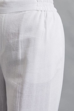 Lniane spodnie z nogawkami w kant białe XXL od MOODO