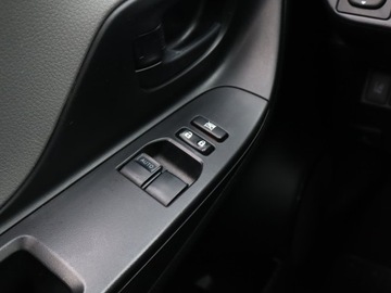 Toyota Yaris III Hatchback 5d Facelifting 2017 1.5 Dual VVT-iE 111KM 2018 Toyota Yaris 1.5 Dual VVT-i, Salon Polska, GAZ, zdjęcie 16