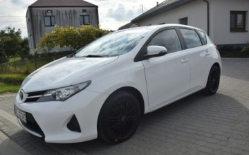 Toyota Auris II Hatchback 5d Facelifting 1.33 Dual VVT-i 99KM 2015 Toyota Auris 1.3B Klima 2015r Oryginal Lakier 2 Kpl Kol Sprowadzony Oplaco, zdjęcie 4