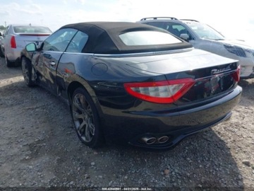 Maserati GranTurismo 2011 Maserati GranTurismo 2011 4.7l 4.7 Benzyna 433KM, zdjęcie 3