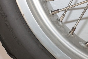 TRIUMPH TIGER 955i 01-06 ЗАДНИЙ ОБОД