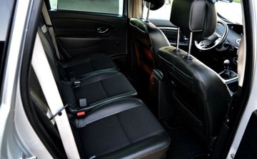 Renault Scenic III Van Facelifting 1.6 dCi eco2 130KM 2013 Renault Scenic Lift Nawigacja, 7osobowa wersja, BOSE 1.6 Diesel 130KM, zdjęcie 19