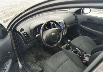 Hyundai i30 I CW Facelifting 1.4 DOHC 109KM 2011 Hyundai i30 Hyundai i30 1.4 Benzyna 109KM, zdjęcie 7