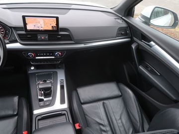 Audi Q5 I SUV Facelifting 2.0 TDI clean diesel 190KM 2016 Audi Q5 2.0 TDI, Salon Polska, 187 KM, 4X4, zdjęcie 7