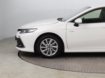Toyota Camry IX Sedan 2.5 Hybrid Dynamic Force 218KM 2021 Toyota Camry 2.5 Hybrid, Salon Polska, zdjęcie 14