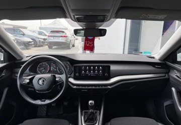 Skoda Octavia IV Liftback 1.5 TSI EVO 150KM 2022 Skoda Octavia Reflektory LED Kamera Keyless Lane Assist Salon PL FVAT, zdjęcie 16