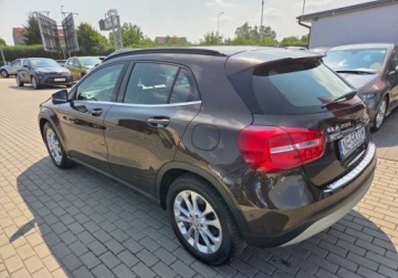 Mercedes GLA I Off-roader 1.6 200 156KM 2015 Mercedes-Benz GLA 1.6Benz 156KM LED Xenon Grz.Fotele Parktronic Navi Temp, zdjęcie 33