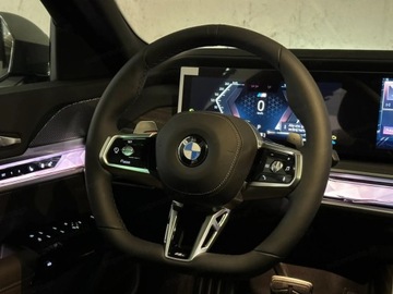BMW Seria 7 G70 Sedan 3.0 40d 299KM 2025 BMW Seria 7 740d xDrive Sport Sedan 3.0 (299KM) 2025, zdjęcie 9