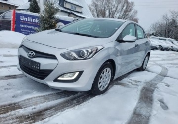 Hyundai i30 II Wagon 1.4 CVVT 100KM 2013 Hyundai i30 Swiezo sprowadzony. TUV 12 27. niski przebieg zarejestrowany, zdjęcie 9