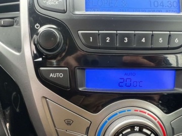 Hyundai ix20 Mikrovan 1.4 CVVT 90KM 2013 Hyundai ix20 SKORY KLIMATYZACJA PARKTRONIC GRZANE FOTELE EL.SZYBY EL.LUSTE, zdjęcie 10