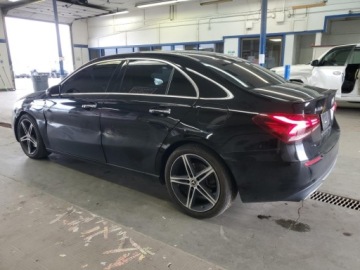 Mercedes Klasa A W177/V177 2022 Mercedes-Benz Klasa A 220 4Matic 2022 2.0L 2.0 Benzyna 188KM, zdjęcie 1