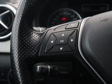 Mercedes Klasa B W246 Sports Tourer 180 BlueEFFICIENCY 122KM 2013 Mercedes B B 180, Skóra, Navi, Xenon, Bi-Xenon, zdjęcie 17