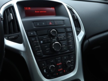 Opel Astra J Sports Tourer 1.4 Turbo ECOTEC 140KM 2011 Opel Astra 1.4 T, Xenon, Klima, Klimatronic, zdjęcie 11