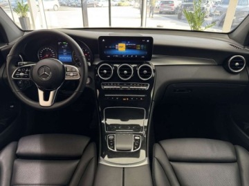 Mercedes GLC C254/X254 2022 Mercedes-Benz GLC 200 4-Matic Kamera cofania Asystent parkowania Nawiga, zdjęcie 12
