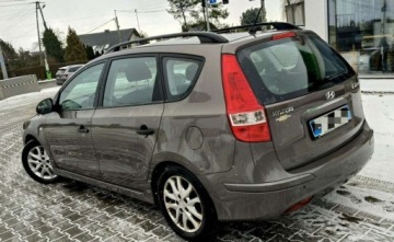 Hyundai i30 I CW Facelifting 1.4 DOHC 109KM 2011 Hyundai i30 Hyundai i30 1.4 Benzyna 109KM, zdjęcie 4