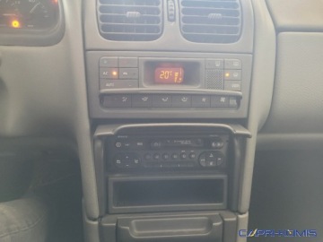 Renault Laguna I Kombi 1.8 16V 120KM 1999 Renault Laguna 1.8i Klimatronik Bezwypadkow I wlasciciel 1.8 Benzyna, zdjęcie 11