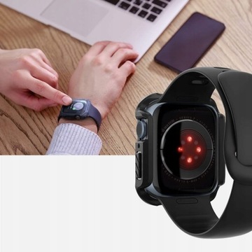 Чехол Spigen для Apple Watch 7/8 45 мм