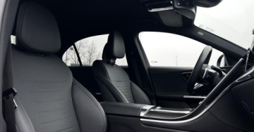 Mercedes Klasa C W206 Limuzyna 1.5 180 170KM 2025 Mercedes-Benz Klasa C AMG Line CarPlay Android Auto Martwe Pole Kamera Sal, zdjęcie 21