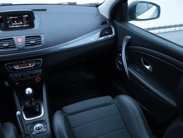 Renault Megane III Hatchback 2.0 16v TCe 180KM 2011 Renault Megane 2.0 TCe, GAZ, Navi, Klima, zdjęcie 7