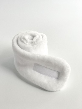 КОСМЕТИЧЕСКАЯ РЕЗЬБА ДЛЯ ВОЛОС, ПЛЮШЕВАЯ, НА ЗАЛИВКЕ, БЕЛАЯ ЧИЛА