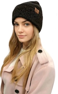 ШАПКА ЖЕНСКАЯ, ЧЕРНАЯ СЕРЕБРЯНАЯ НИТЬ, ЗИМНЯЯ ТЕПЛАЯ, ПЛОТНАЯ, ХОРОШЕЕ КАЧЕСТВО.