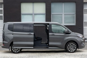 Ford Tourneo Custom II  L1 2.0 EcoBlue 170 KM 170KM 2026 Ford Tourneo Custom 8-OSÓB 170KM L2H1 szklany, zdjęcie 3
