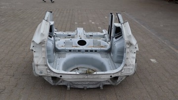 FIAT TIPO II SW ĆWIARTKA BŁOTNIKI PAS TYLNI 249