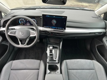 Volkswagen Golf VIII Hatchback Facelifting 2.0 TDI 150KM 2025 Volkswagen Golf Variant Style 2.0 TDI 150 KM DSG, zdjęcie 3