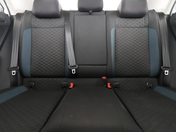 Volkswagen T-Roc I SUV 1.6 TDI 115KM 2019 Volkswagen T-Roc Navi Czujniki parkowania, zdjęcie 17