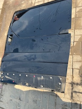DVEŘE BOČNÍ POSUVNÉ LEVÉ ČERNÉ TRAFIC VIVARO 01-14