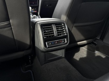 Volkswagen Arteon Shooting Brake R 2.0 TSI 320KM 2022 Volkswagen Arteon Shooting Brake R, 2.0 TSI 320KM,, zdjęcie 13