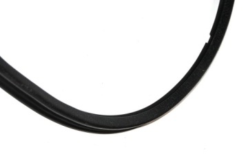 Уплотнитель заднего стекла BMW E30 купе 316 318 320 323