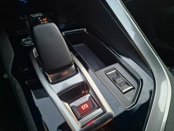 Peugeot 3008 II Plug-In Hybrid Facelifting 1.6 HYBRID 225KM 2022 Peugeot 3008 GT Line maly przebieg, zdjęcie 28