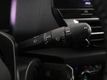 Citroen C4 III SUV 1.2 PureTech 130KM 2021 Citroen C4 PDC klima-auto. Bluetooth tempomat, zdjęcie 30