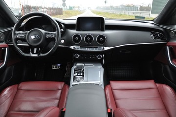 Kia Stinger Liftback 3.3 T-GDi 370KM 2018 KIA STINGER 3.3 T-GDI V6 GT AWD KRAJOWE BEZWYPADKOWE I WŁAŚCICIEL, zdjęcie 8