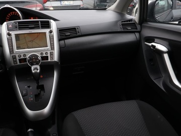 Toyota Verso Minivan 2.2 D-CAT 150KM 2010 Toyota Verso 2.2 D-4D, Salon Polska, Automat, zdjęcie 7