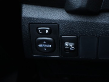 Toyota Auris II Hatchback 5d Dual VVT-i 100 99KM 2014 Toyota Auris 1.3 Dual VVT-i, Salon Polska, zdjęcie 17