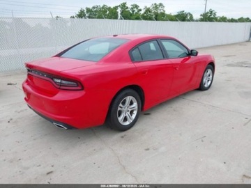 Dodge Charger VII 2022 Dodge Charger sxt, 2022r., 3.6L 3.6 Benzyna 292KM, zdjęcie 2