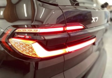 BMW X7 SUV M Facelifting 4.4 M60i 530KM 2025 BMW X7 M60i - Samochod dostepny od reki 4.4 Benzyna 530KM, zdjęcie 29