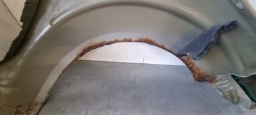 BLATNÍK LEVÝ PŘEDNÍ NISSAN NAVARA D40