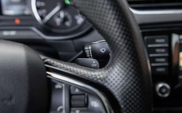 Skoda Octavia III Scout 2.0 TDI 184KM 2015 Skoda Octavia 2.0Tdi 184Ps 4x4 Automat DSG Ledy Navi Bixenon Parktronik 1W, zdjęcie 21