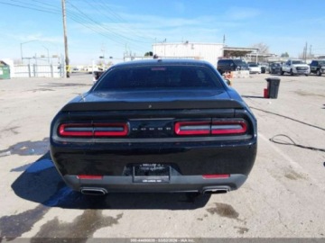 Dodge Challenger III 2023 Dodge Challenger Sxt 2023 3.6 Benzyna 303KM, zdjęcie 4